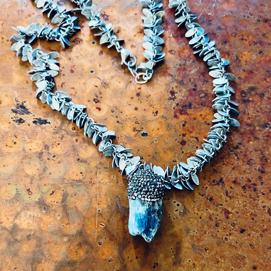 Captivating Elegance: Woven Silver Chain Necklace with Crystal and Mineral Pendant - 17 Inches